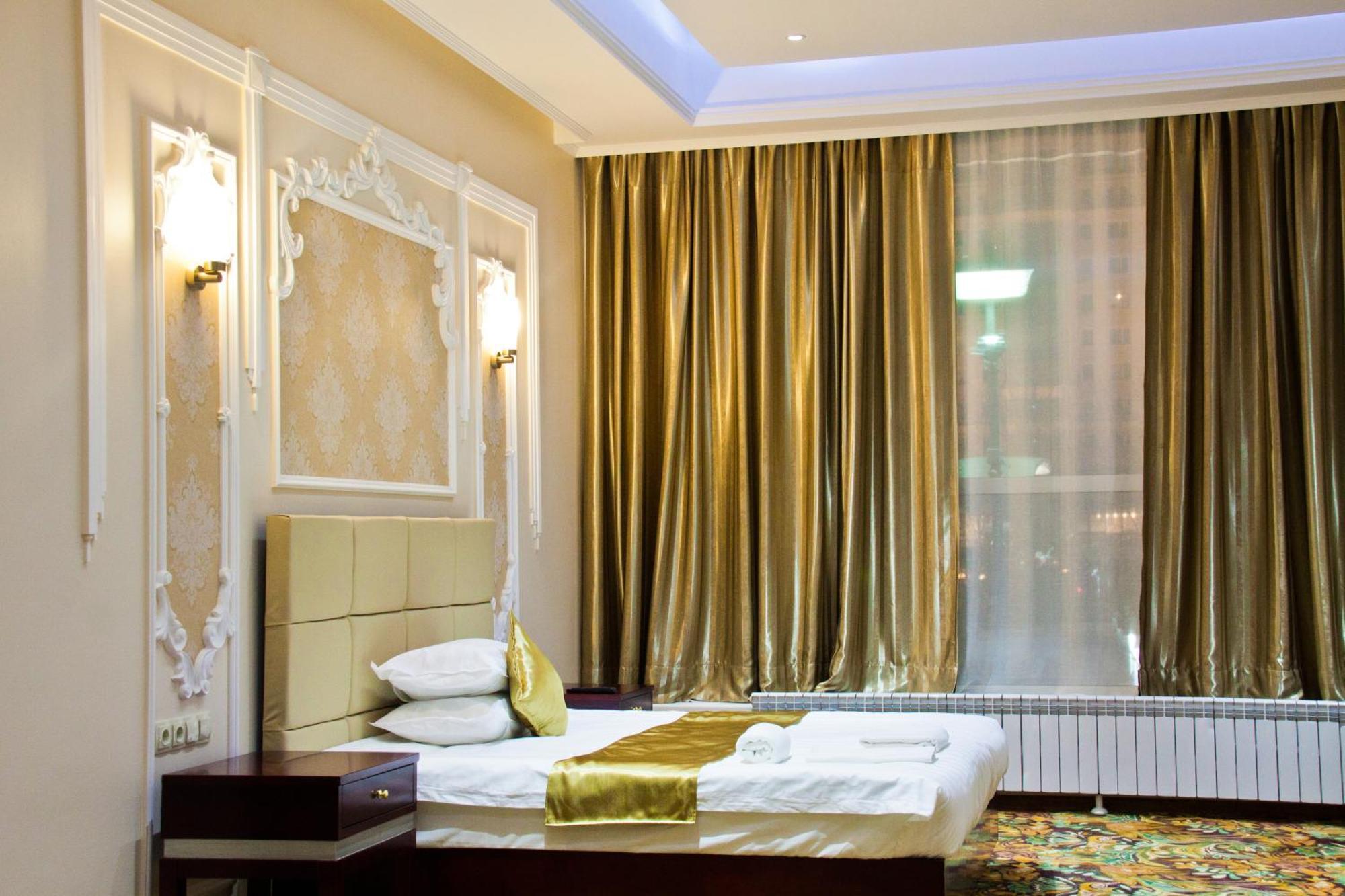Sky Luxe Hotel Astana Exterior foto