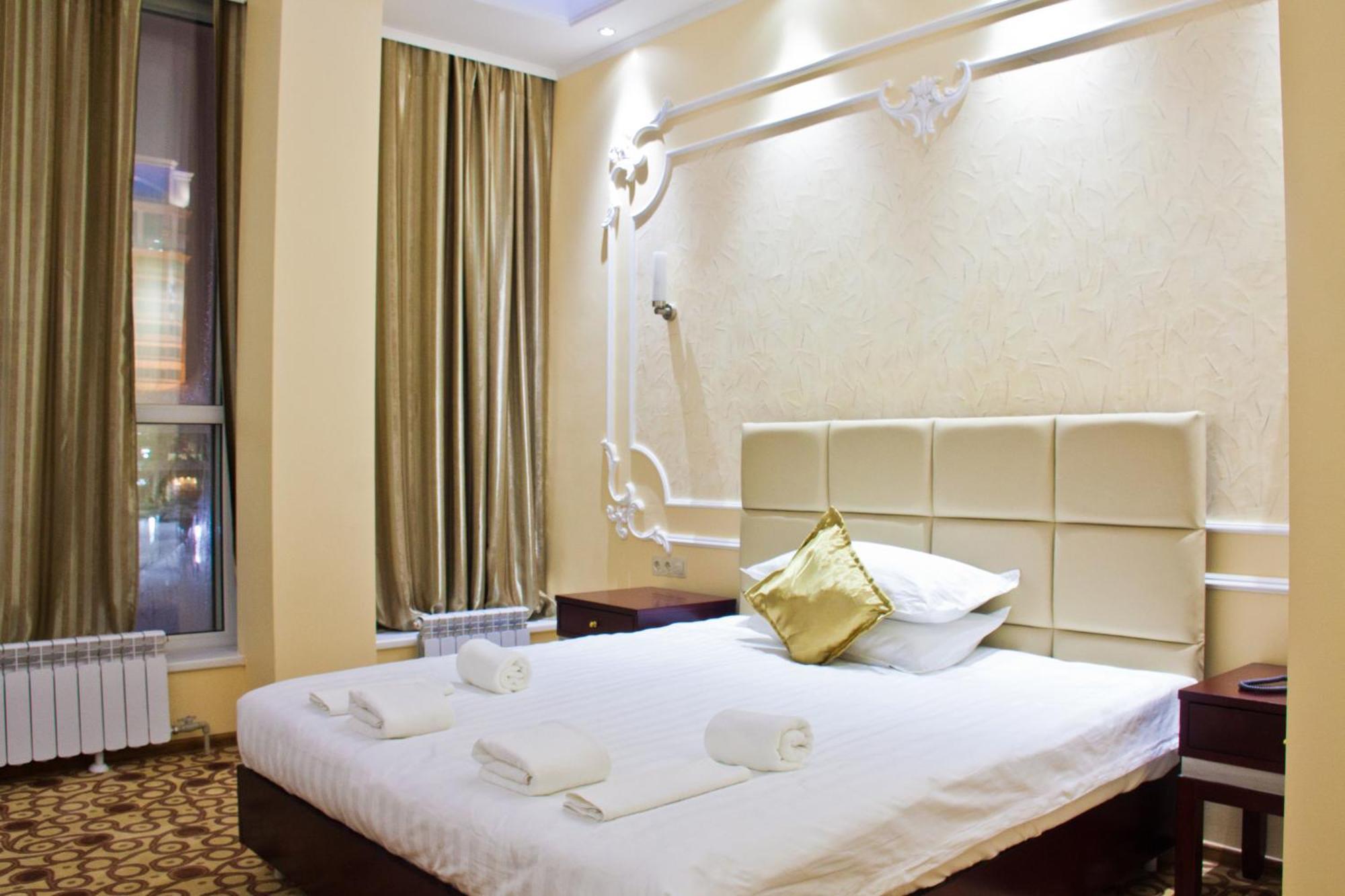 Sky Luxe Hotel Astana Exterior foto