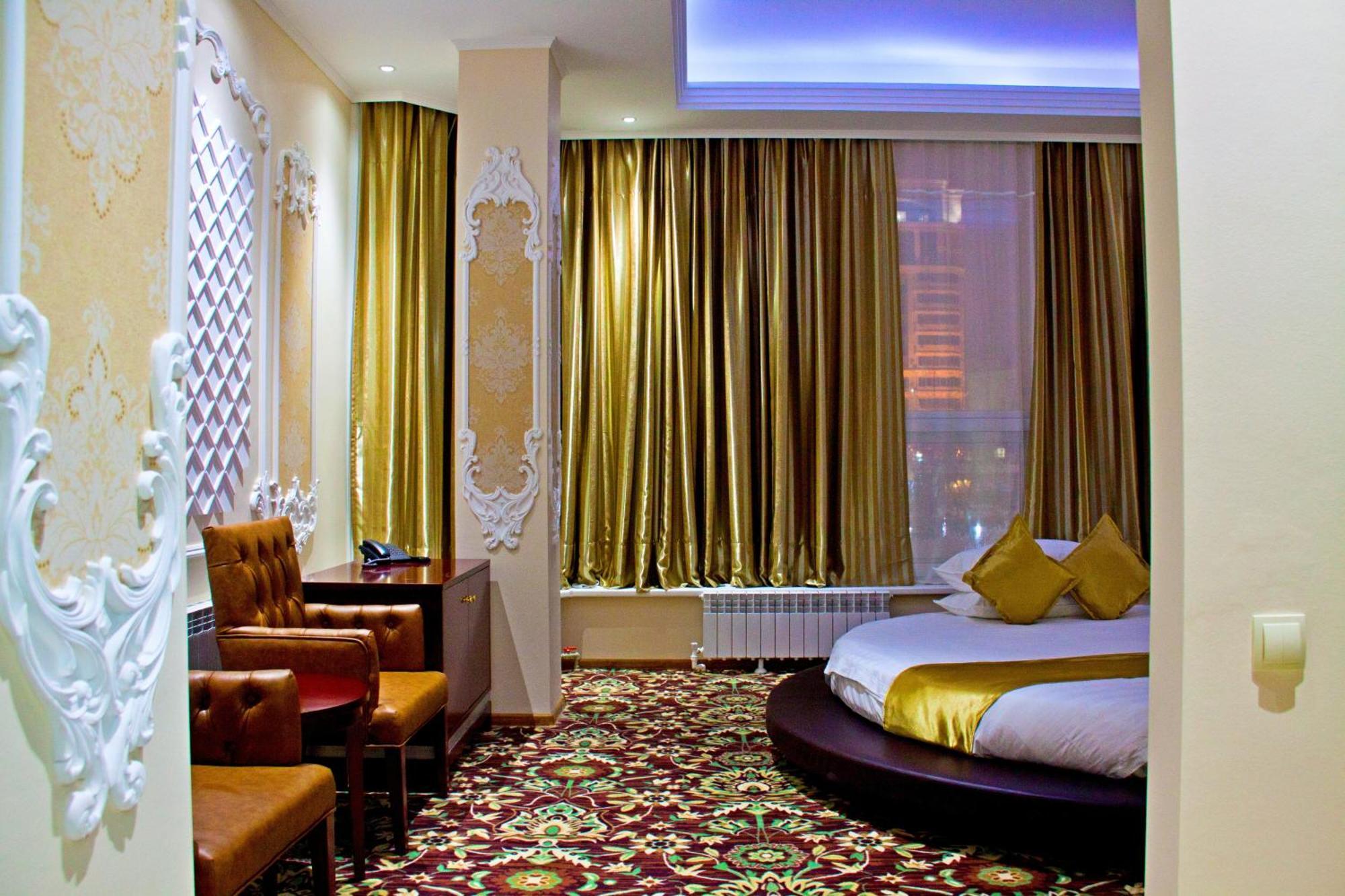 Sky Luxe Hotel Astana Exterior foto