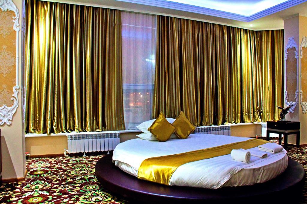 Sky Luxe Hotel Astana Exterior foto