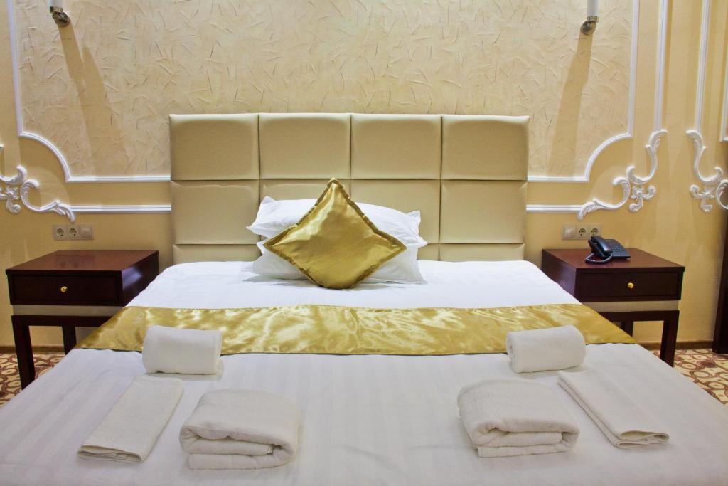 Sky Luxe Hotel Astana Zimmer foto